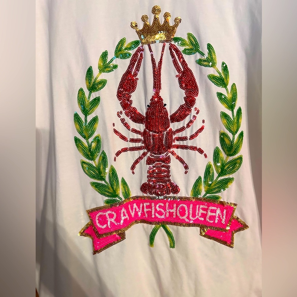 Queen of Sparkles Crawfish Queen Graphic Tee